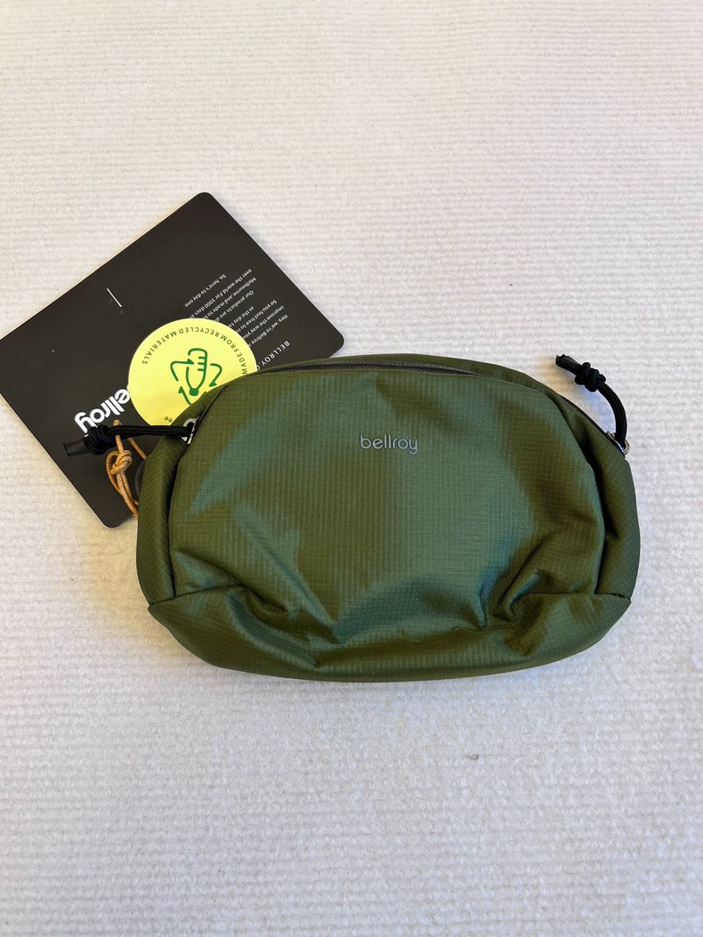 Сумка-органайзер Bellroy Ventu – обзор и цена Tech Accessories Travel Organizer Pouch